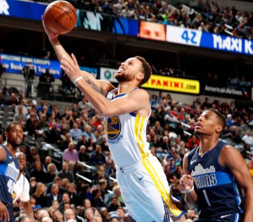  库里三分绝杀雷霆迎五连胜  